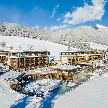 Hotel Alpen Tesitin Dolomites Spa Resort-2